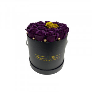 Aranjament floral Glamour Flower cutie rotunda neagra cu 15 trandafiri sapun - Img 4