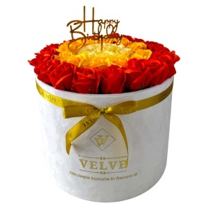 Aranjament Floral Majestic, cu trandafiri din sapun, rosu, portocaliu si galben, in cutie alba de catifea, cu mesaj "Happy Birthday"
