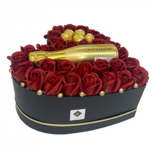 Aranjament floral Opulence, cutie inima cu trandafiri de sapun rosu inchis si Prosecco Bottega Gold si praline Ferrero Rocher - Img 2