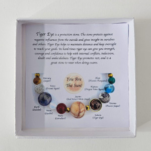 Bratara 10 Planets Tiger Eye, din pietre semipretioase in cutie cadou, semnificand planetele galaxiei 3