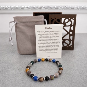 Bratara terapeutica din pietre semipretioase Chakra, pentru echilibrare energetica, cu saculet catifea si cutie din lemn sculptat - Img 6
