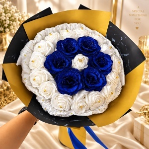 Buchet floral Glitter cu 21 trandafiri, decorati cu sclipici, alb si albastru, inaltime 50 cm - Img 3