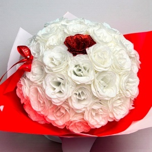 Buchet floral Luxury White Glow, 51 trandafiri artizanali cu sclipici, cadou elegant romantic - Img 3