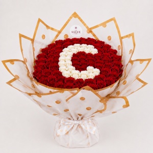 Buchet floral personalizat cu litera din 65 trandafiri de sapun, Rosu- Alb - Img 3