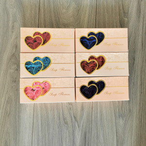 Cutie cadou 2Hearts cu 10 trandafiri de sapun, orange