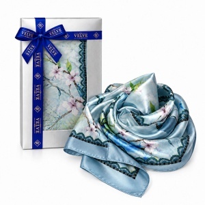 Esarfa premium dama cu imprimeu floral delicat, 70 x 70 cm, Bleu