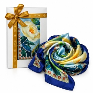 Esarfa premium dama cu motive florale, 70 x 70 cm, Bleumarin