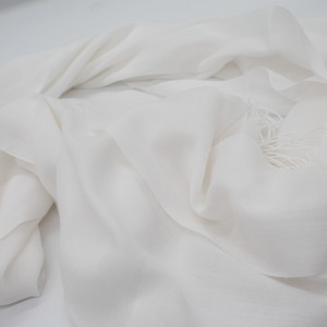 Esarfa tip sal, din material subtire cu casmir, in cutie cadou, Alb, 178x72 cm - Img 4