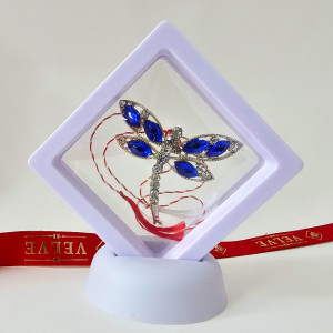 Martisor brosa Serene Flight, cu cristale artizanale si snur, in suport elegant, Albastru 1