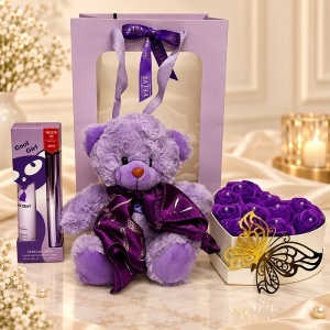 Pachet pentru femei cu ursulet de plus Tommy, trandafiri de sapun, esarfa satinata si set parfumat Cool Girl, Mov - Img 4