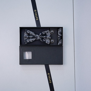 Set 3 piese Mistery, pentru barbati, papion, butoni si batista din stofa, negru cu imprimeu alb , MS109
