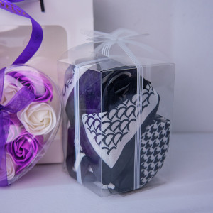 Set Arabian Love, cu parfum Washwashah, trandafiri de sapun si esarfa