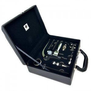 Set cadou pentru barbati VLV, cutie din piele ecologica si 9 accesorii pentru vin, Negru