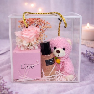 Set cu ursulet de plus, trandafir roz pal de sapun, gypsophila criogenata si Shine Body Mist 90 ml - Img 2
