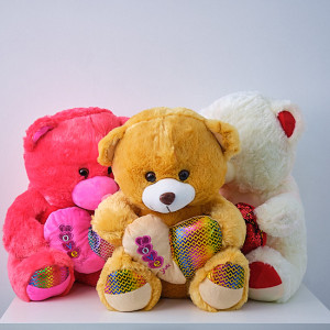 Ursulet de plus Twinkle, cu inimioara, inaltime 37 cm, Maro Deschis