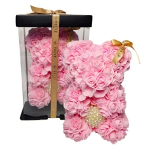 Ursulet floral roz din trandafiri din spuma cu inimioara din perle 25 cm, decorat manual, in cutie cadou - Img 4