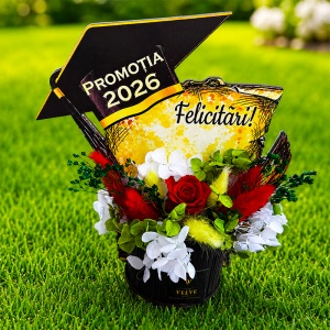 Aranjament floral absolvire Promotia 2026, tip trofeu cu flori criogenate - Img 5