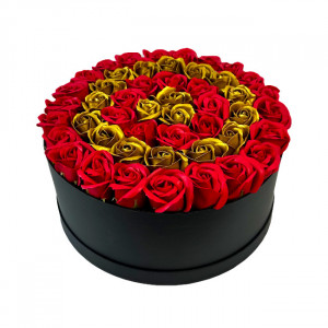 Aranjament floral Divine, in cutie rotunda neagra cu 49 trandafiri de sapun4