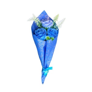 Buchet Bloom cu 3 trandafiri de sapun si plante artificiale,  Albastru