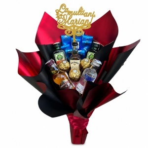 Buchet cadou Delice pentru barbati, cu topper „La Multi Ani, Marian!”, 5 bauturi in miniatura si 3 praline Ferrero Rocher