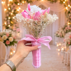 Buchet de mireasa premium, cu lalele, dalie artizanala, broom conservat si perle, 34 cm - Img 5