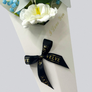 Buchet Elegant cu trandafiri de sapun, flori artizanale si decoratiune minge - Img 5