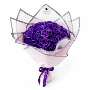 Buchet floral Royal cu 31 trandafiri de sapun, 55 cm - Img 10
