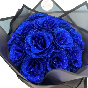Buchet Glitter Roses cu 19 trandafiri albastri decorativi, buchet premium ambalat elegant, 40 cm - Img 3
