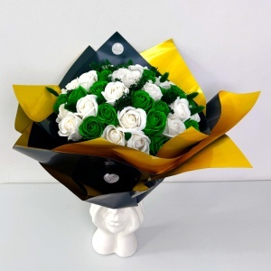 Buchet 51 trandafiri bicolor