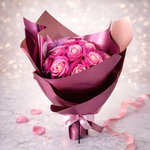 Buchet Roses, cu 19 trandafiri din sapun cu fluturaș decorativ, Roz