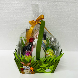 Cos Easter, decoratiune iepure, 3 oua ciocolata Choco Pack 60gr, ciocolata Heidi 80gr, Absolut Vodka 200ml, Angelli 200ml, cafea Davidoff 250gr, in cos verde cu toarta