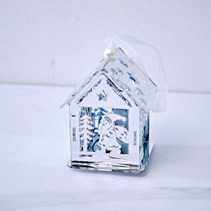 Decoratiune de Craciun cu muzicuta si luminite, tip casa, Argintiu, 8x4,5 cm