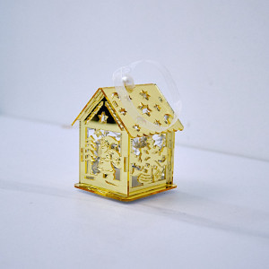 Decoratiune de Craciun cu muzicuta si luminite, tip casa, Auriu, 8x4,5 cm