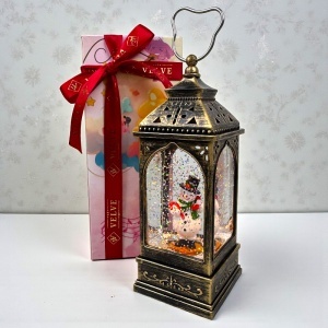 Decoratiune muzicala si luminoasa, Felinar Vintage, cu Om de zapada, lumini calde si zapada in miscare, 20x8 cm - Img 5
