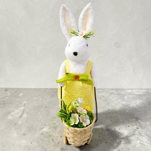 Decoratiune pentru Paste, iepuras fetita cu cosulet si flori, 33 cm - Img 5