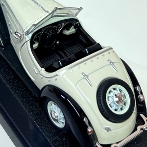 Macheta auto masina vintage Wanderer W25K Roadster 1936, model colectie scara 1:32, crem - Img 4