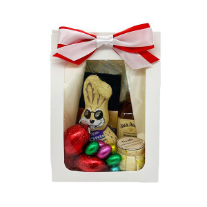 Pachet HappyEaster, Cafea Davidoff Fine Aroma, Jack Danie’s, lumanare parfumata cu mireasma de vanilie, iepuras milka oreo si 11 ousoare de ciocolata        