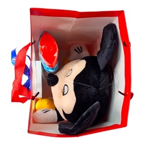 Pachet pentru copii cu jucarie de plus Mickey Mouse, Kinder Chocolate si gel de dus, in punga cadou - Img 5