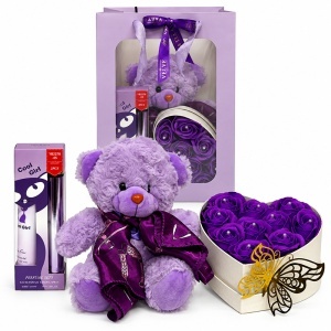 Pachet pentru femei cu ursulet de plus Tommy, trandafiri de sapun, esarfa satinata si set parfumat Cool Girl, Mov