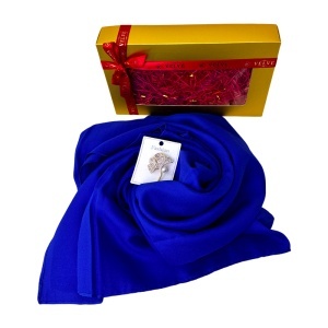 Pachet Silky pentru femei, cu esarfa eleganta si brosa, in cutie cadou, Albastru royal - Img 3