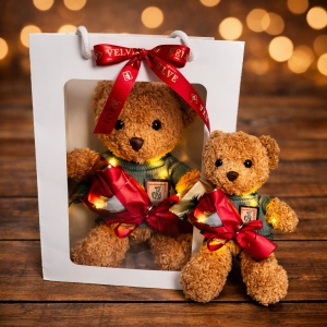 Pachet Special Valentine, urs de plus 30cm cu LED si buchetel cu trandafir, Maro
