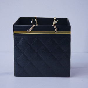 Punga pentru cadouri, neagra, 16 x 12 x 15 cm