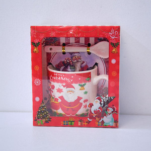 Set cana din ceramica cu lingurita, in tematica de Craciun, in cutie de cadou tematica - CACR103