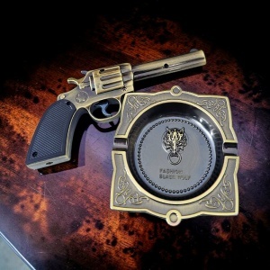 Set pentru barbati Outlaw Kit, cutie cu scrumiera si bricheta din metal model Revolver, Vintage bronz - Img 2