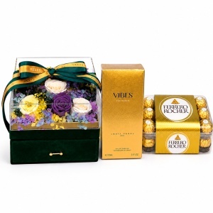 Set premium de lux cu 11 trandafiri criogenati, parfum Louis Varel Vibes 100 ml si praline Ferrero Rocher, in cutie patrata din catifea verde cu sertar si plexiglas - Img 3