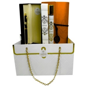 Set premium Prestige White unisex, cu jurnal, pix si parfum Badee Al Oud 35 ml, in cutie eleganta tip geanta - Img 2