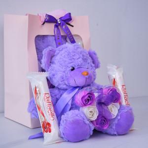 Set cadou Special Valentine, cu ursulet de plus, trandafiri din sapun in cutie eleganta si praline Raffaello, Mov 1