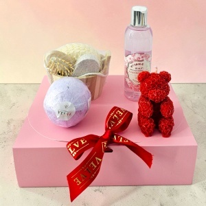 Set spa premium pentru femei cu gel de dus 250 ml, lumanare in forma de ursulet si accesorii baie - Img 5