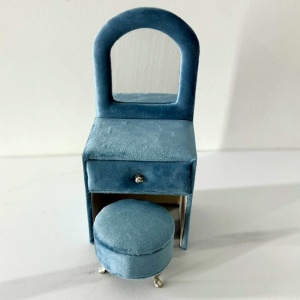 Suport bijuterii sub forma de mobilier, Masuta de toaleta cu scaun, Albastru, 24x11