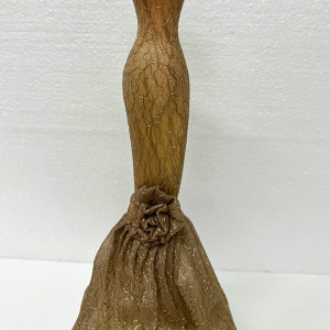 Suport bijuterii sub forma de silueta, Bej inchis, 39cm